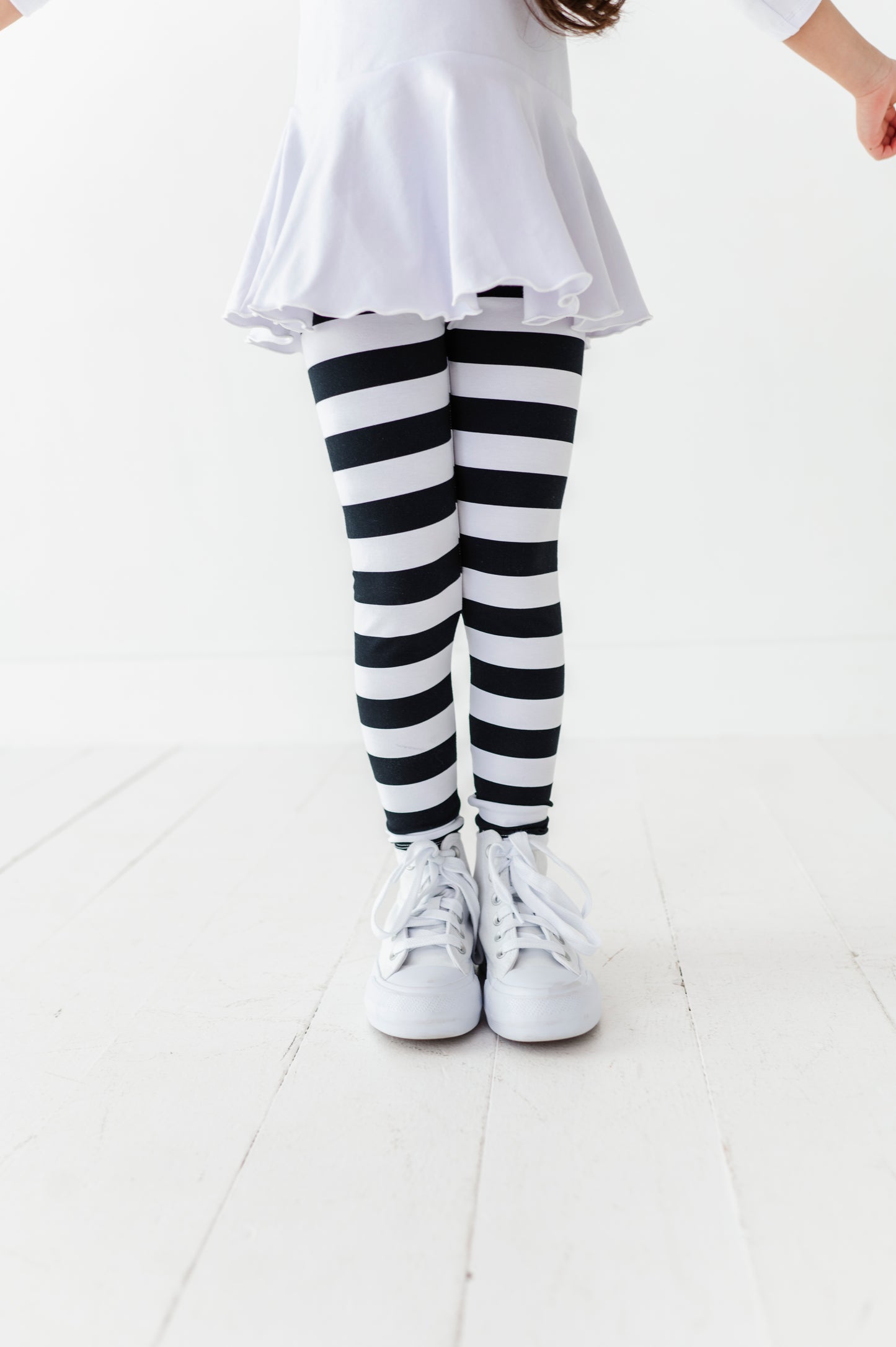 Leggings- Black & White Stripes