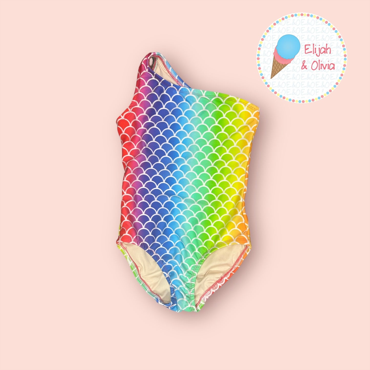 One shoulder swimsuit