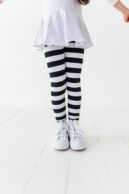 Leggings- Black & White Stripes